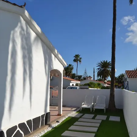 White Exclusive Bungalow. 2 Rooms, Garden & Pool.