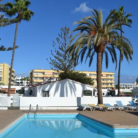 White Exclusive Bungalow. 2 Rooms, Garden & Pool.